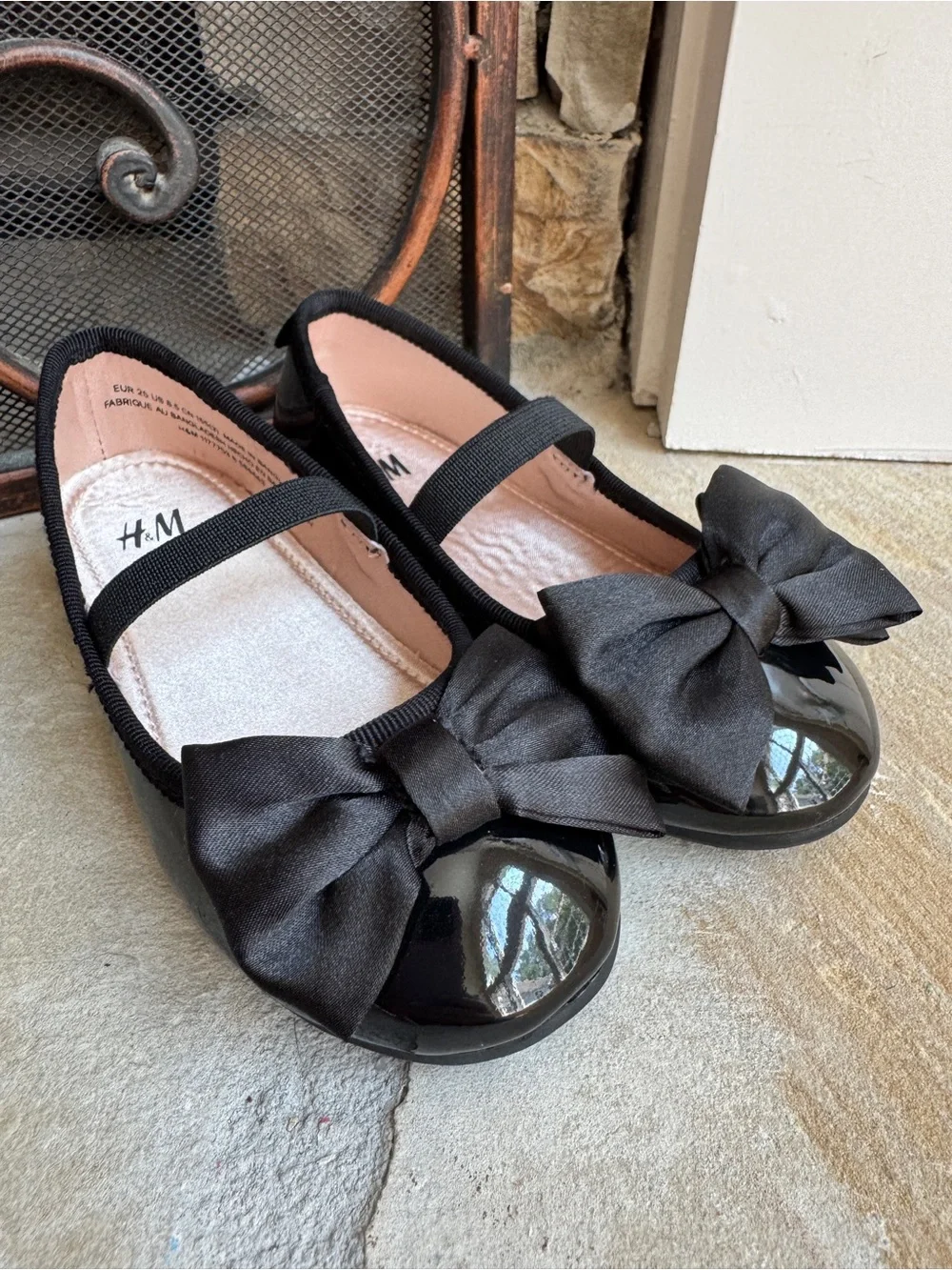 H&M Black Ballet Flats Shoes with Bow 8.5US